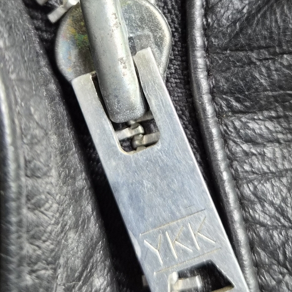 Vintage women's black leather fringe motorcycle jacket Y2K - Picture 3 of 13